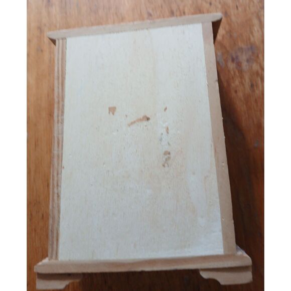 Lot Miniature Dollhouse 1:12 Scale Furniture & Accessories  Cabinet, Basket - Picture 5 of 6